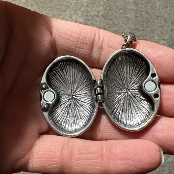 CATHERINE POPESCO STERLING SILVER PLATED OVER COPPER LOCKET 24" NECKLACE - Picture 3 of 11